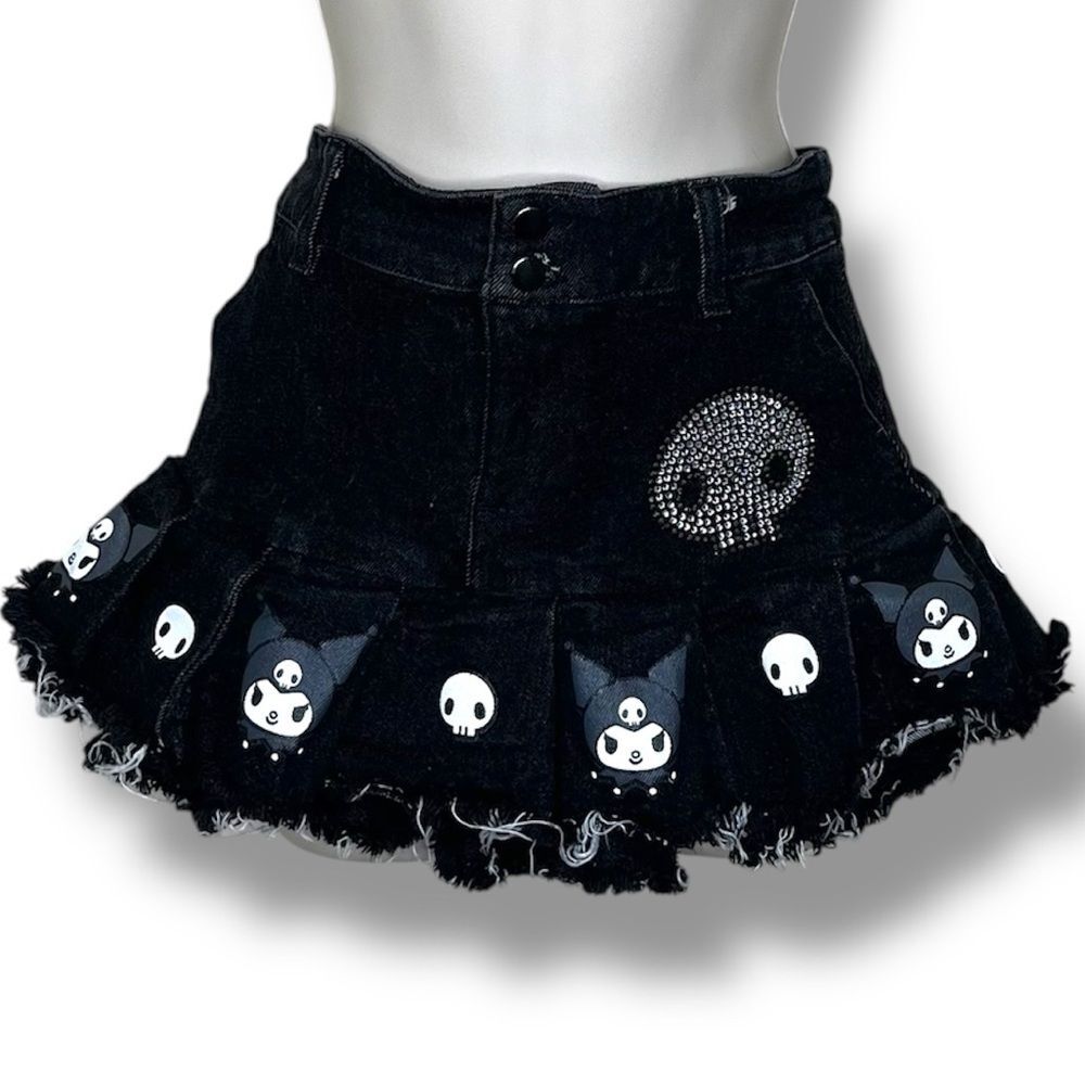 Kuromi by Sanrio Rhinestone Pleated Black Denim Mini Skirt Skull Women Small